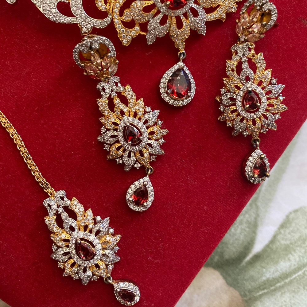 Bridal wedding jewelry set - Picture 6 of 8